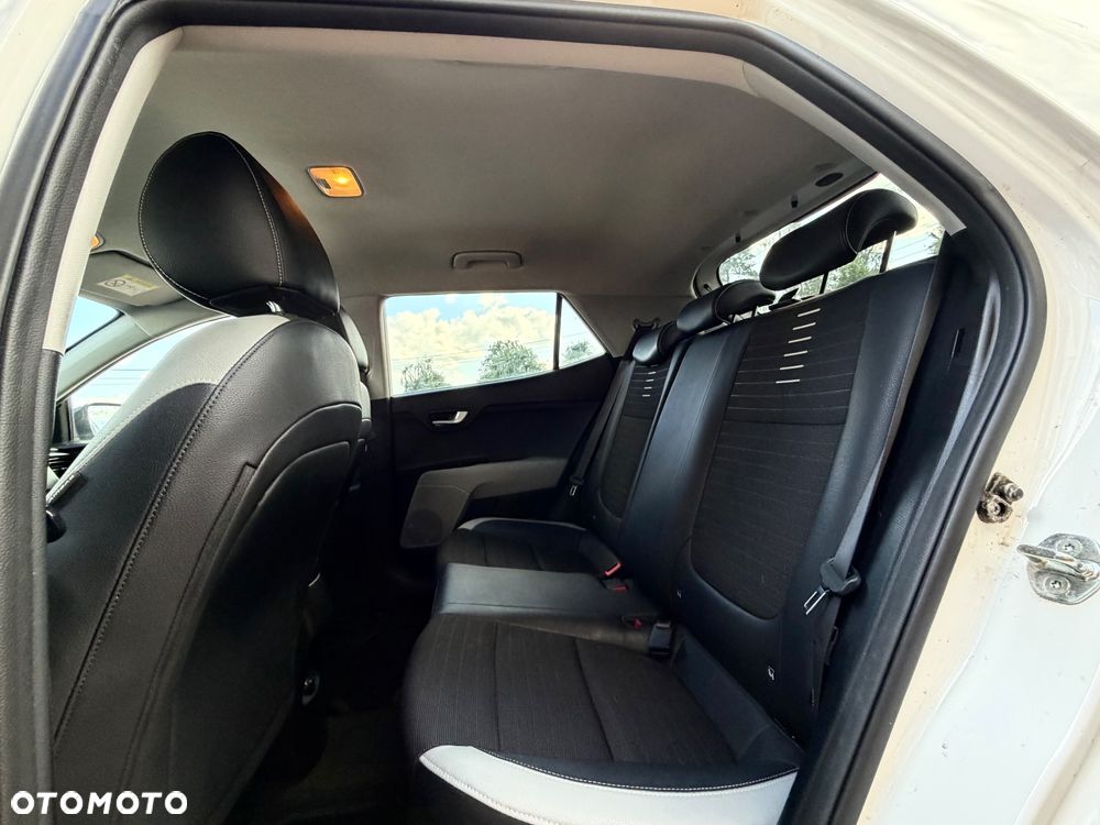 Kia Stonic 1.0 T-GDI OPF Platinum Edition - 10