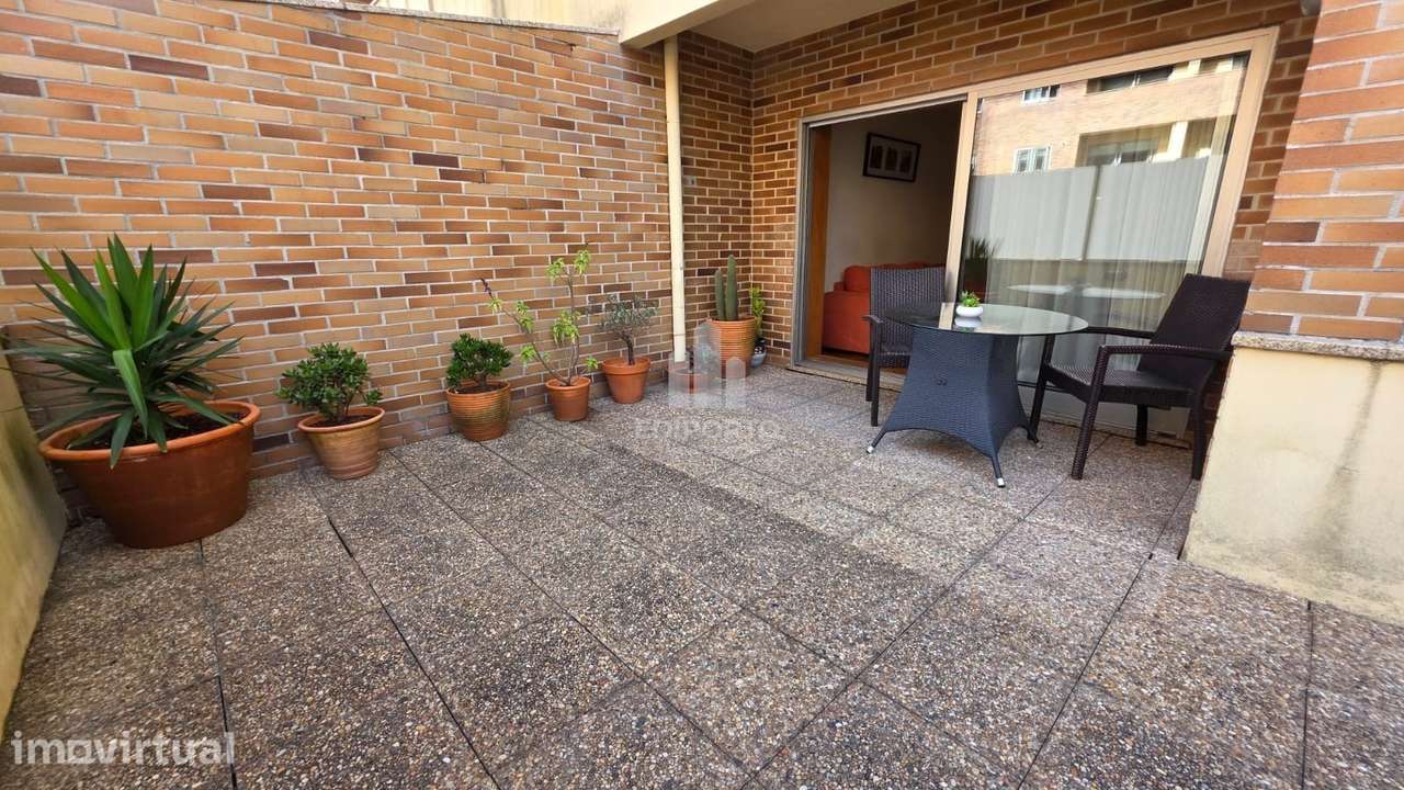 Apartamento T1 mobilado com terraço em Canidelo - Grande imagem: 2/29