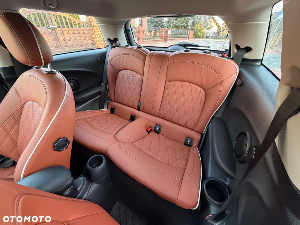 MINI Cooper SE Essential Trim - 17