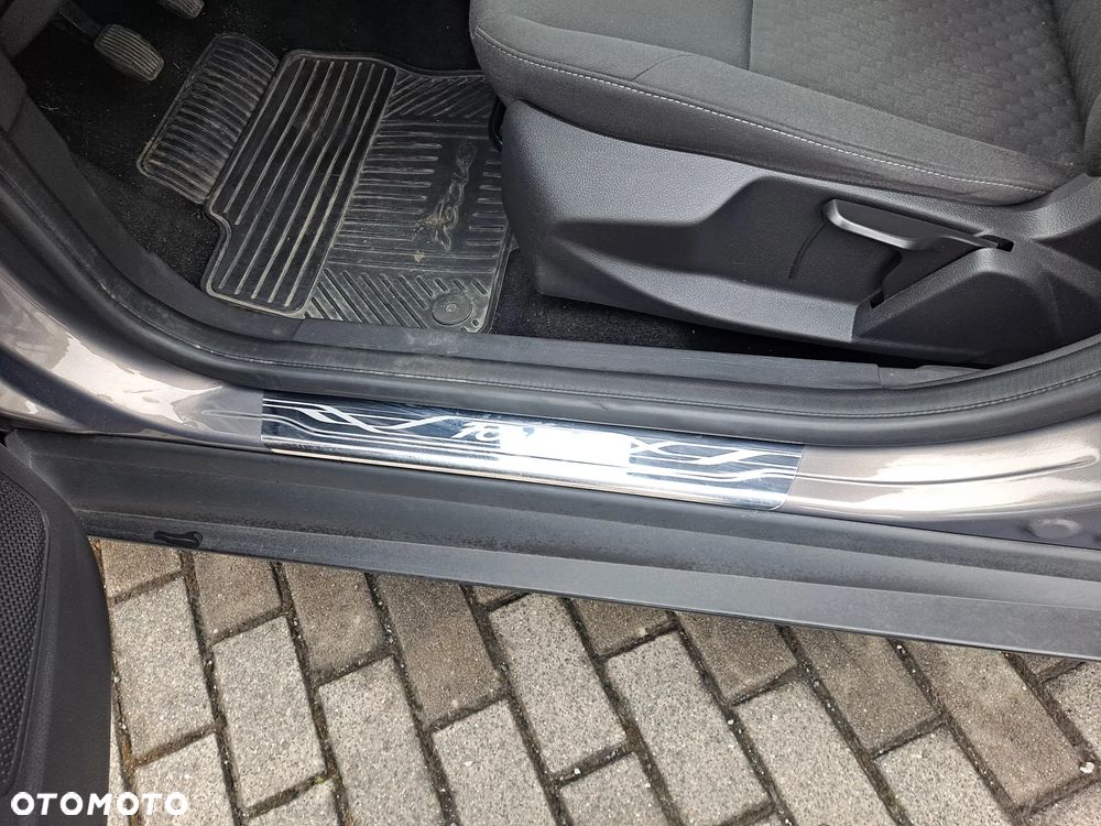 Ford Focus 1.0 EcoBoost Start-Stopp-System SYNC Edition - 21