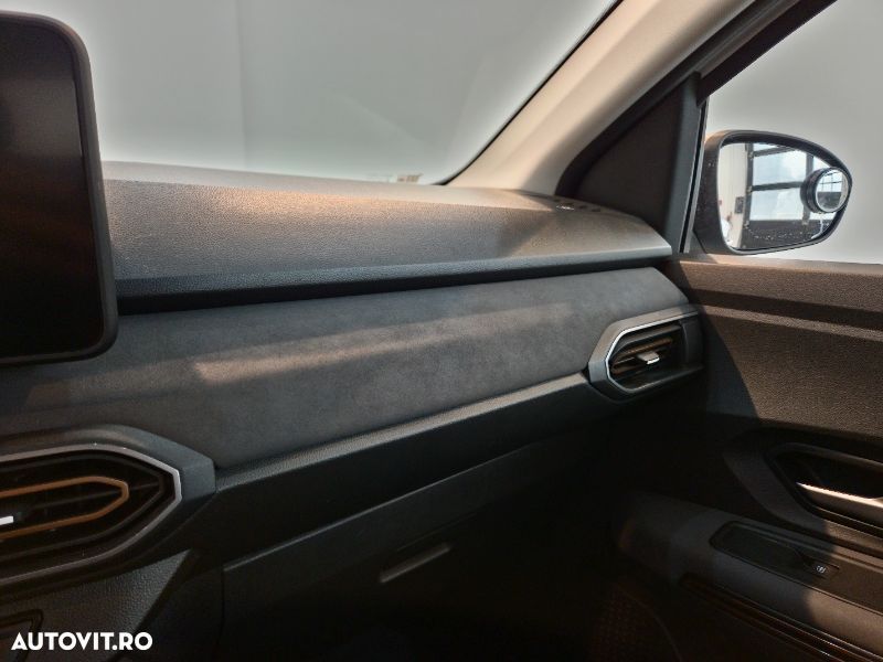 Dacia Sandero - 25