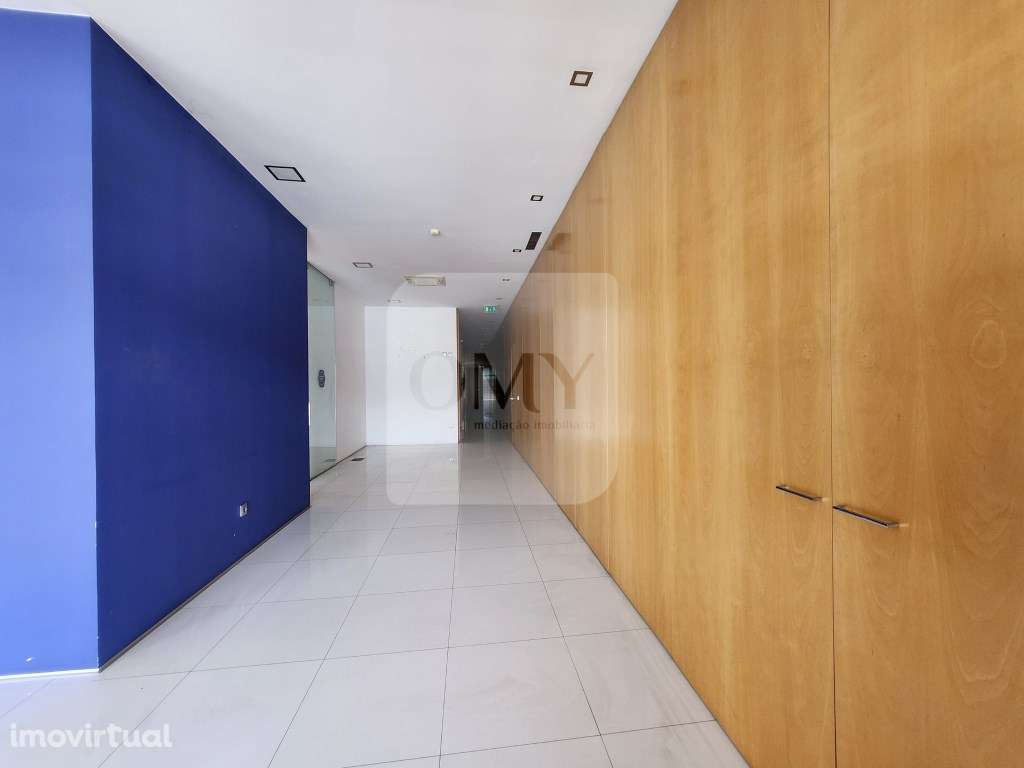 Imóvel Arrendado | Loja de 180m2 Junto ao Nosso Shopping - Grande imagem: 5/16