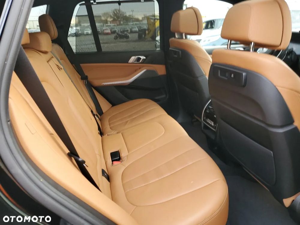 BMW X5 xDrive40i - 10