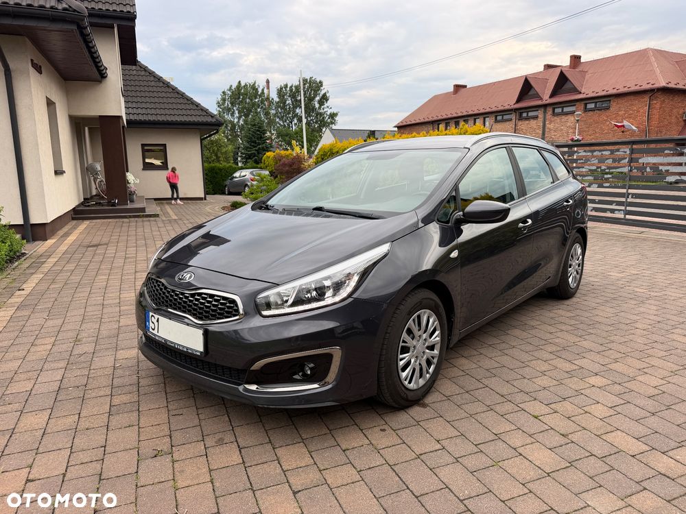 Kia Ceed 1.6 GDI Spirit - 19