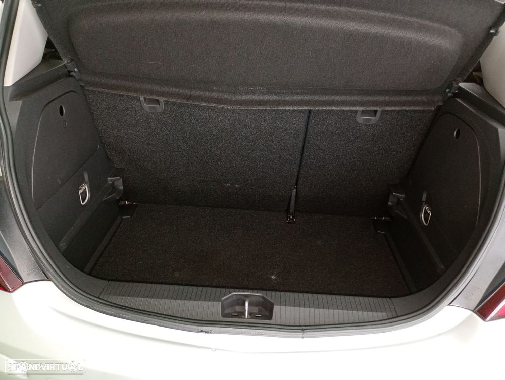 Opel Corsa 1.2 City FlexFuel - 24