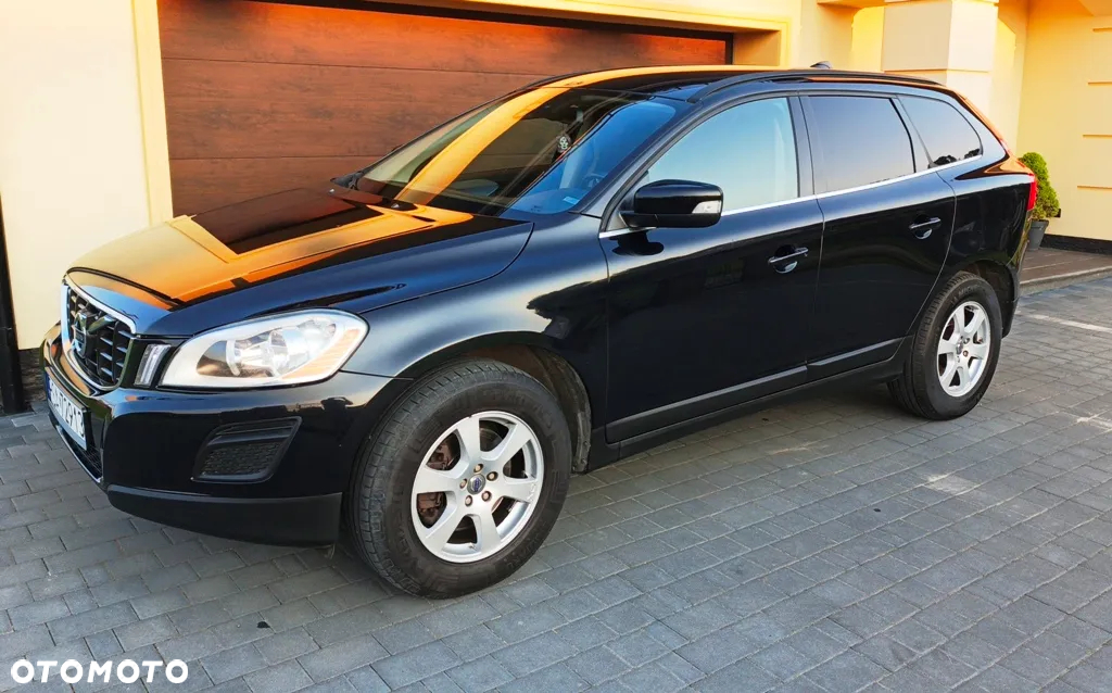 Volvo XC 60 D4 Momentum - 10