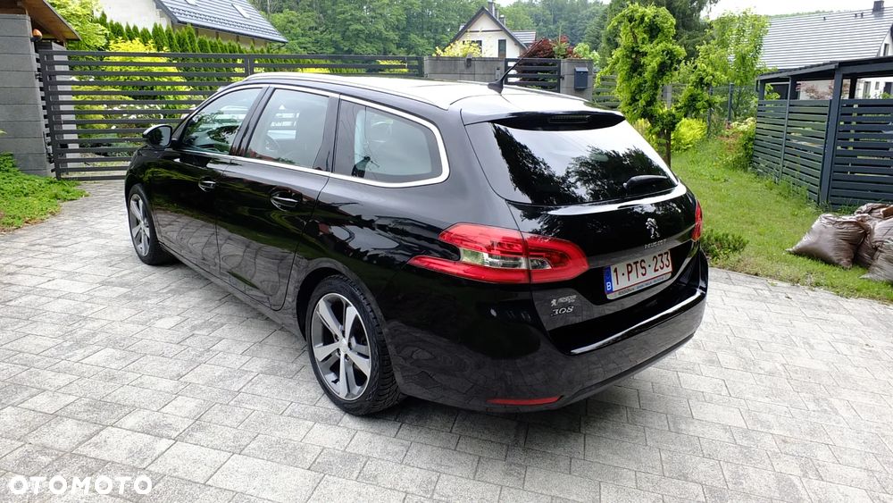 Peugeot 308 SW 1.2 PureTech GPF Allure Pack S&S - 9