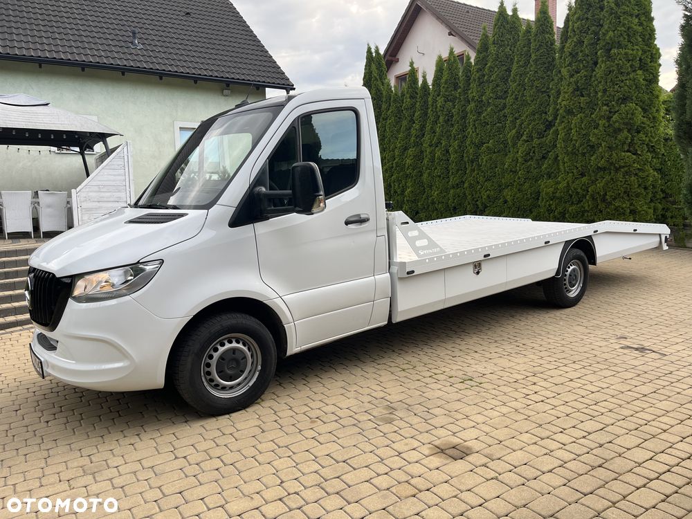 Mercedes-Benz Sprinter - 1