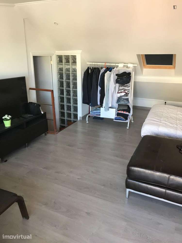 Quarto - localizado em Campolide Lisbon - Grande imagem: 4/18