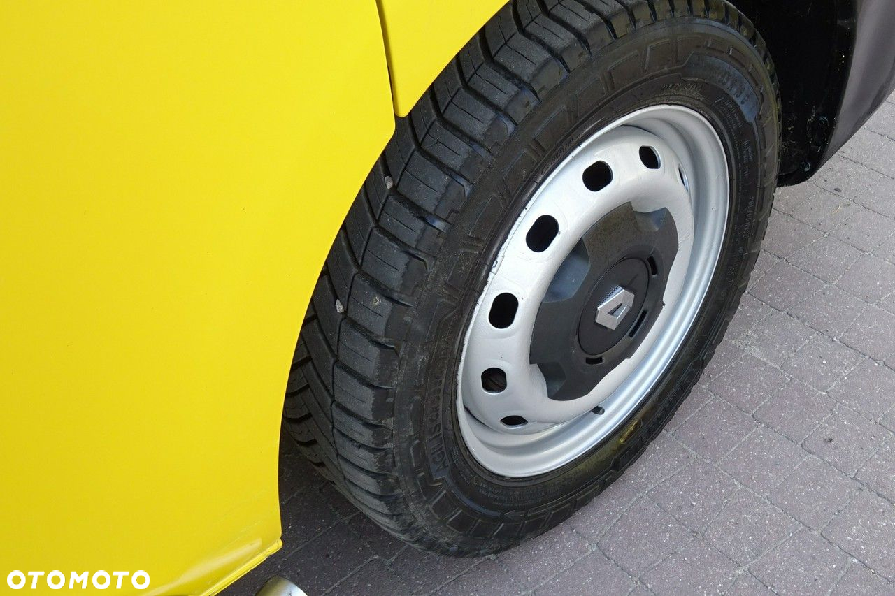 Renault Trafic - 28