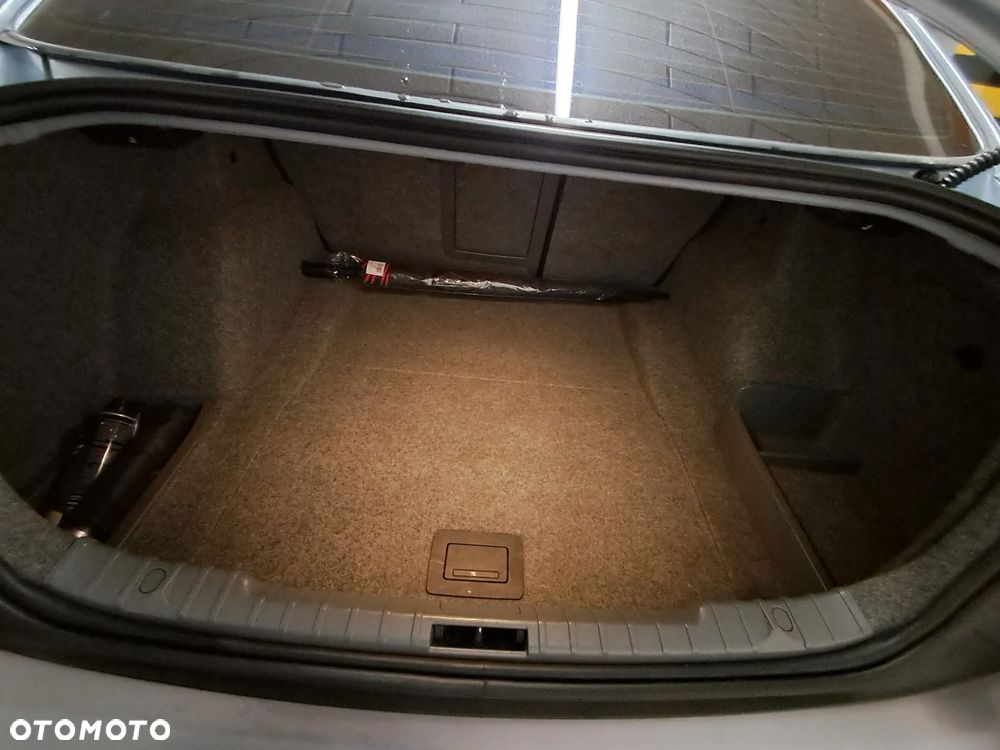 BMW Seria 3 318d - 9