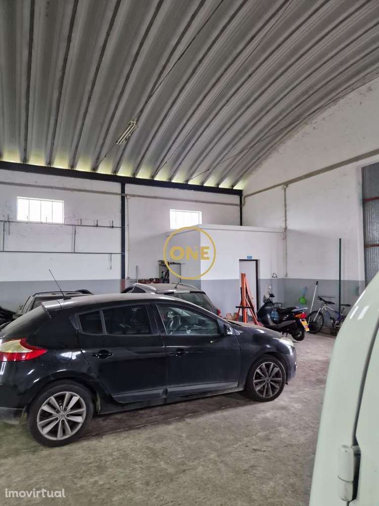 Excelente Armazém em Salvaterra de Magos - Grande imagem: 2/4