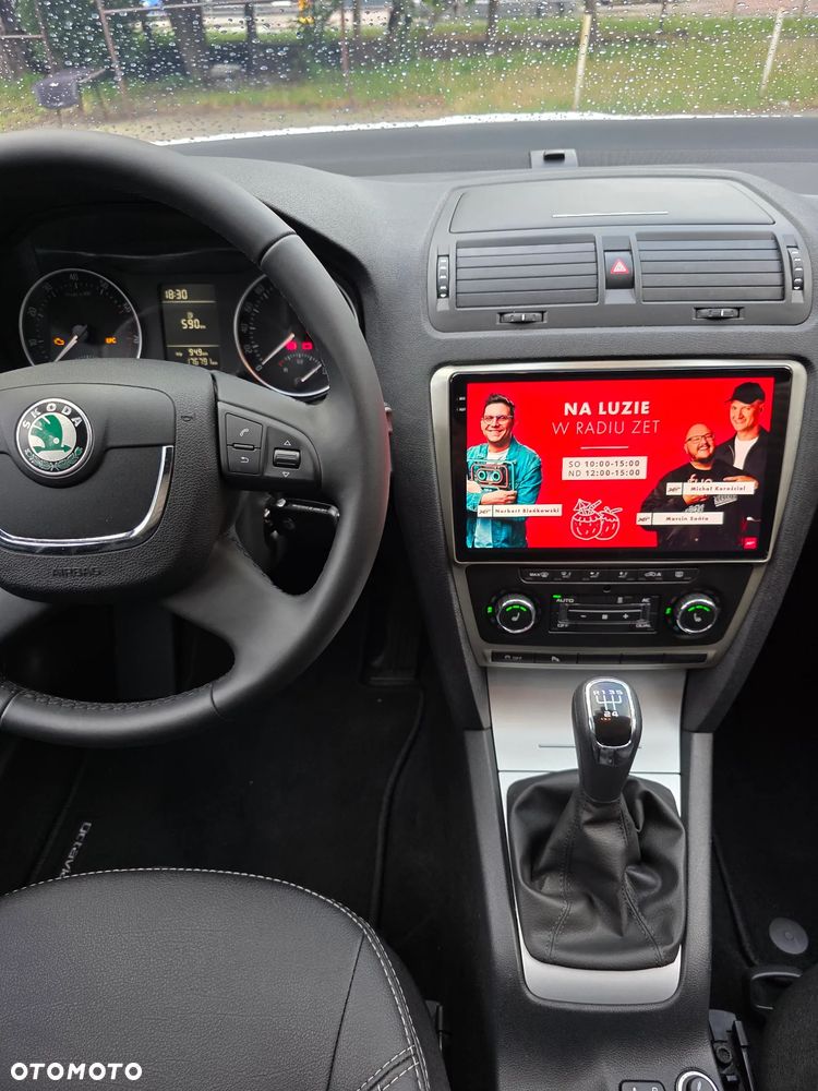 Skoda Octavia 1.6 Elegance - 12