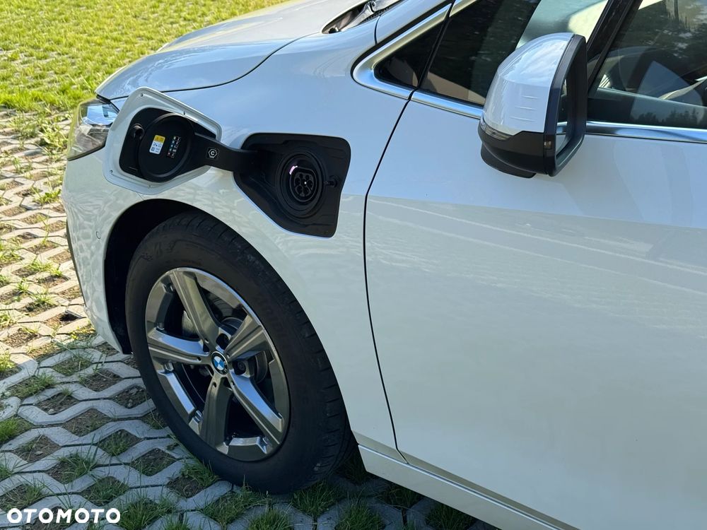 BMW Seria 2 225e xDrive - 14
