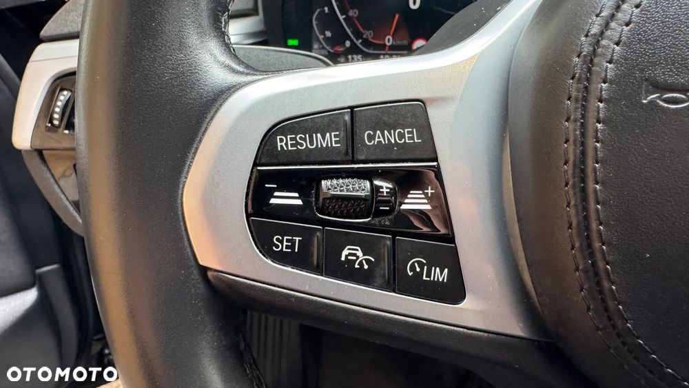 BMW Seria 5 520d Sport Line - 30