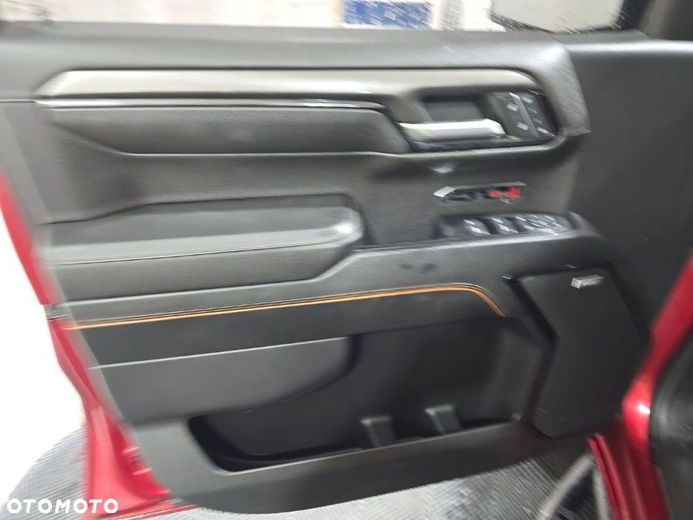 GMC Sierra - 13