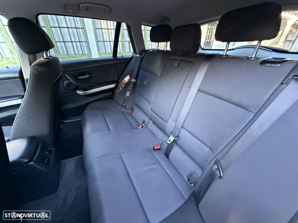 BMW 318 d DPF Edition Sport - 8