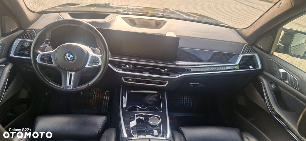 BMW X7 - 16