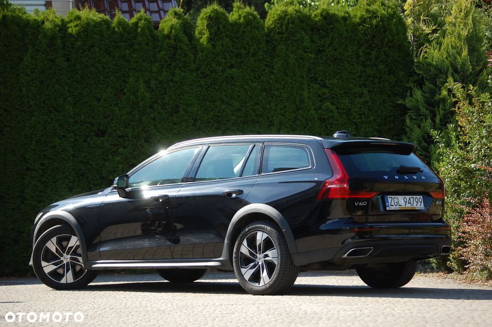Volvo V60 Cross Country D4 AWD Geartronic Pro - 4