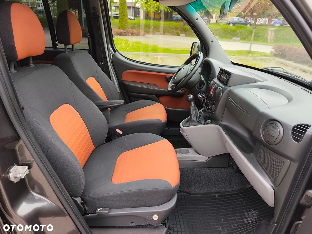 Fiat Doblo 1.9 JTD Dynamic - 22