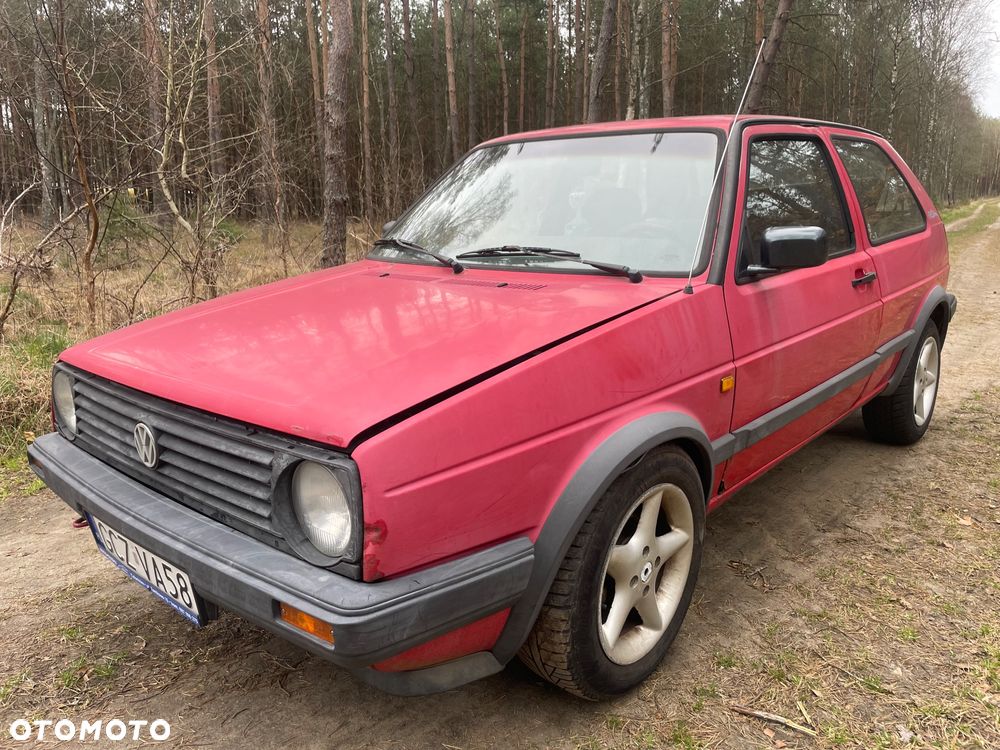 Volkswagen Golf 1.6 GL D - 1