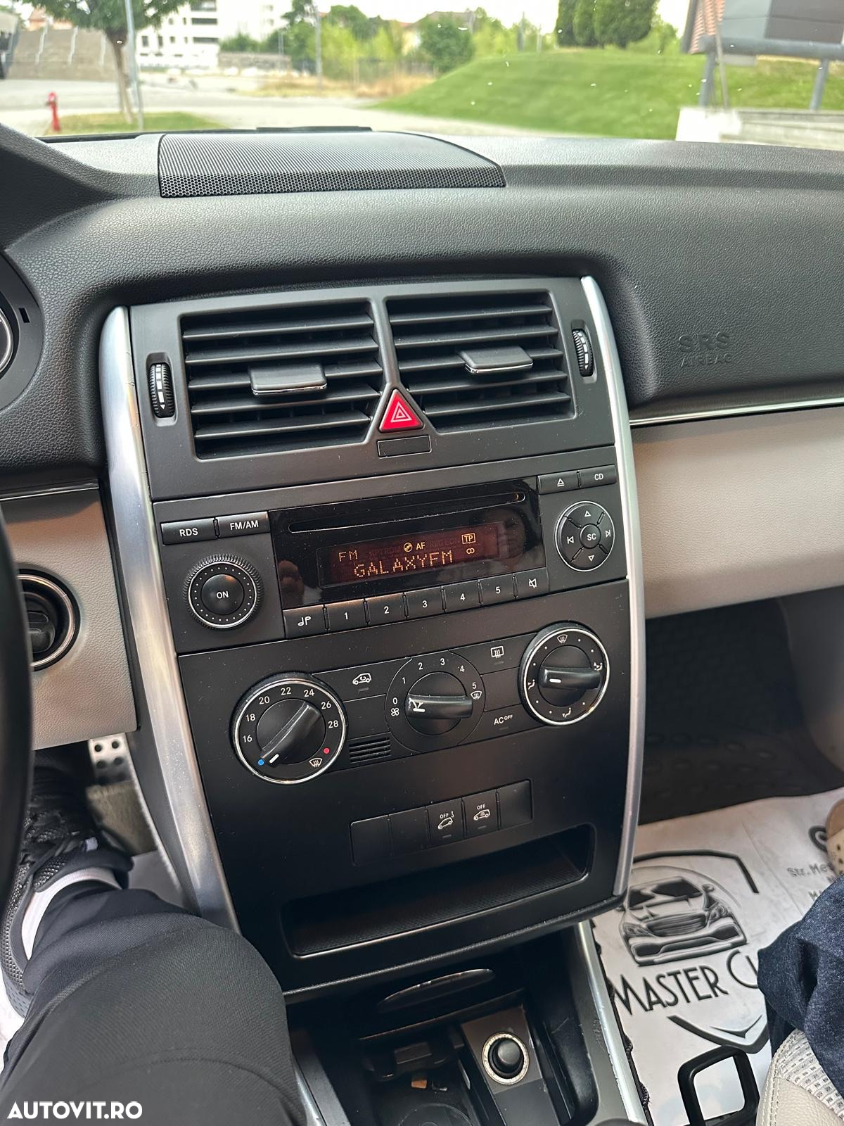 Mercedes-Benz B 180 CDI - 11