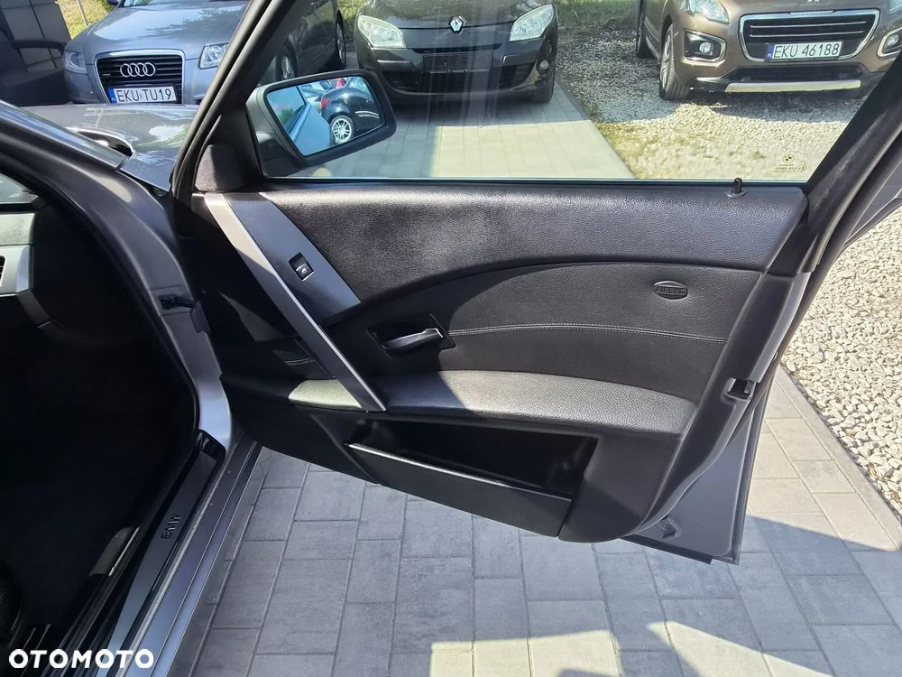 BMW Seria 5 - 16