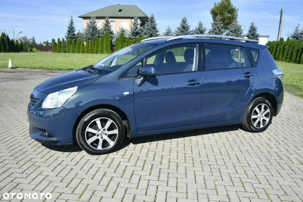 Toyota Verso - 3