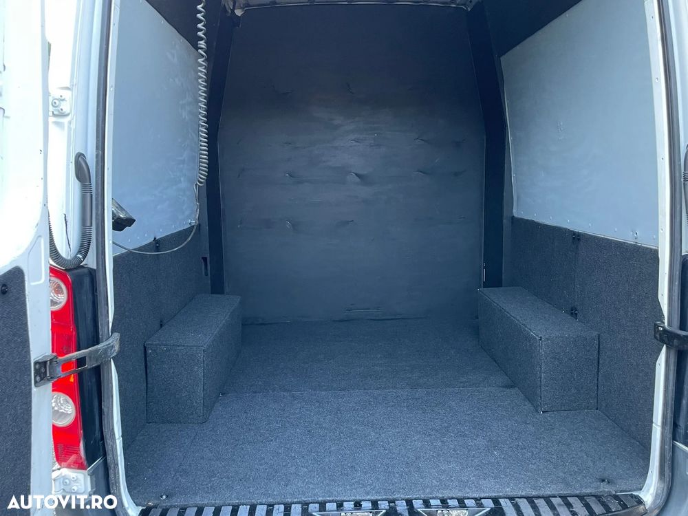 Volkswagen Crafter - 8