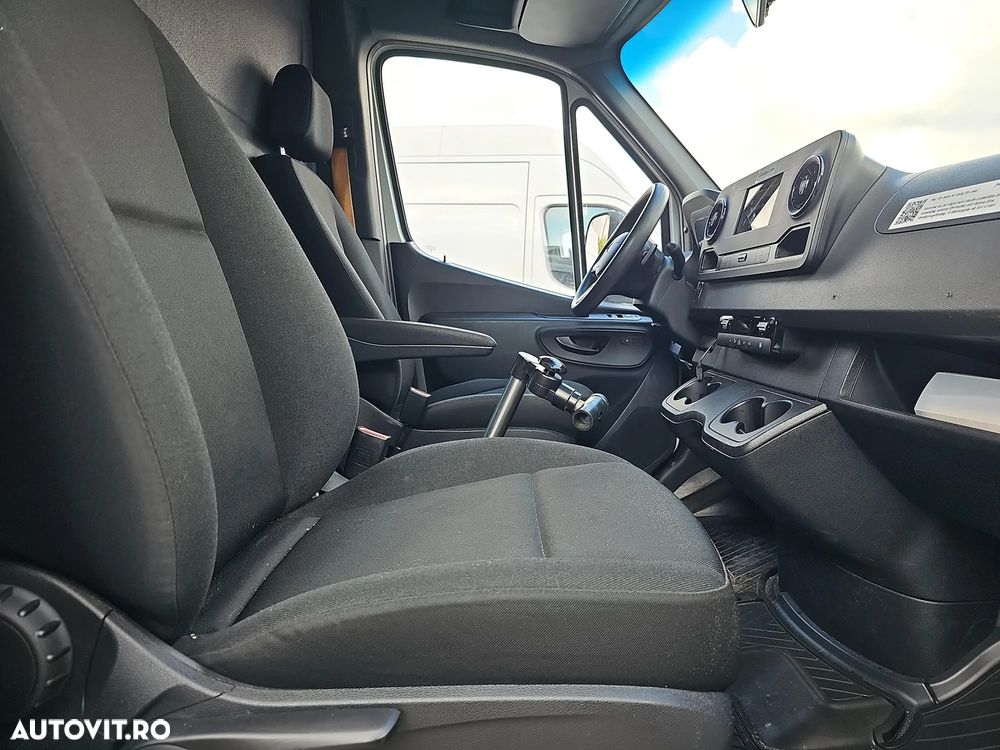 Mercedes-Benz Sprinter 314 RWD Chassis - 11