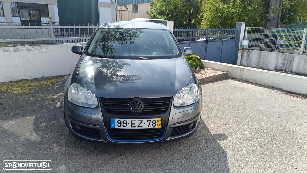 VW Jetta - 1