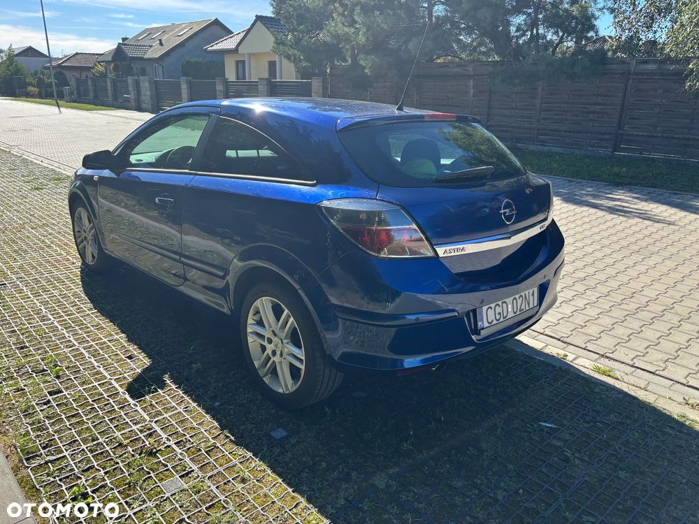 Opel Astra III GTC 1.8 Sport - 2