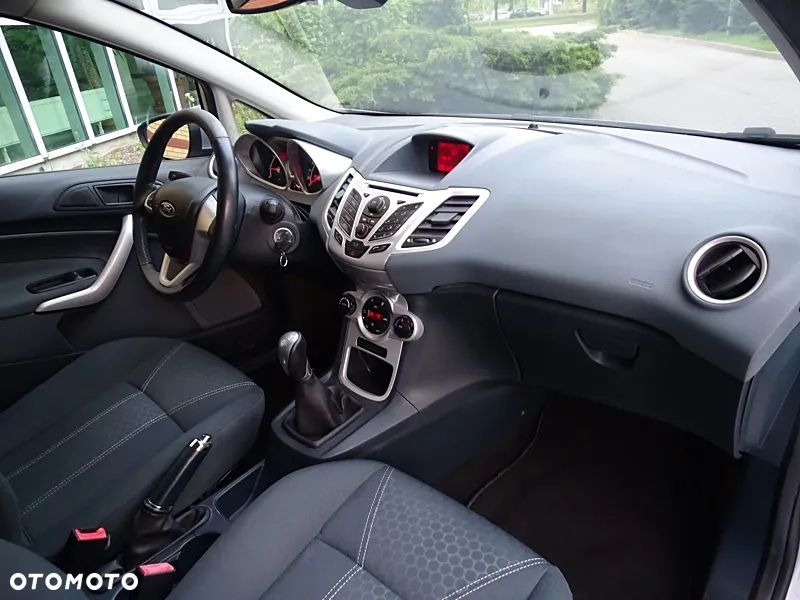Ford Fiesta 1.25 Titanium X - 7