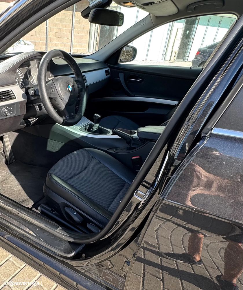 BMW 320 d LifeStyle - 3