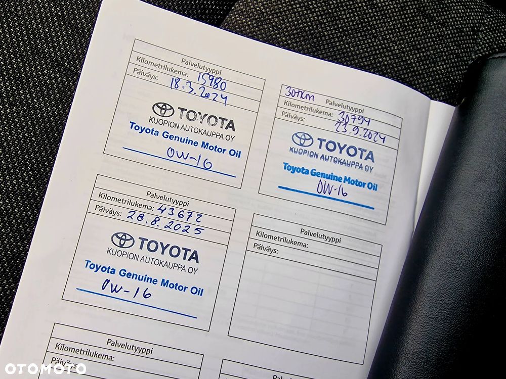 Toyota Corolla 1.8 Hybrid Executive - 11