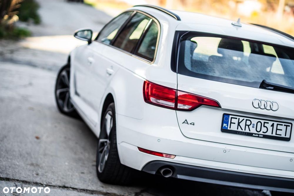 Audi A4 Avant 2.0 TDI S tronic - 29