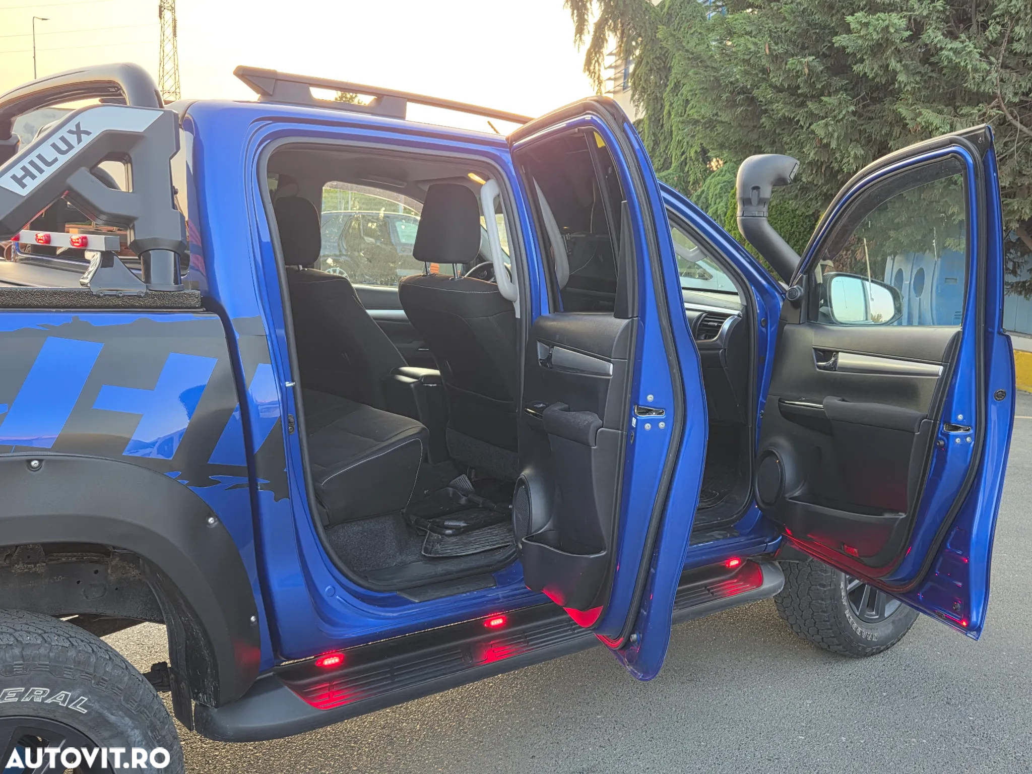 Toyota Hilux 4x4 Double Cab A/T Invincible - 20
