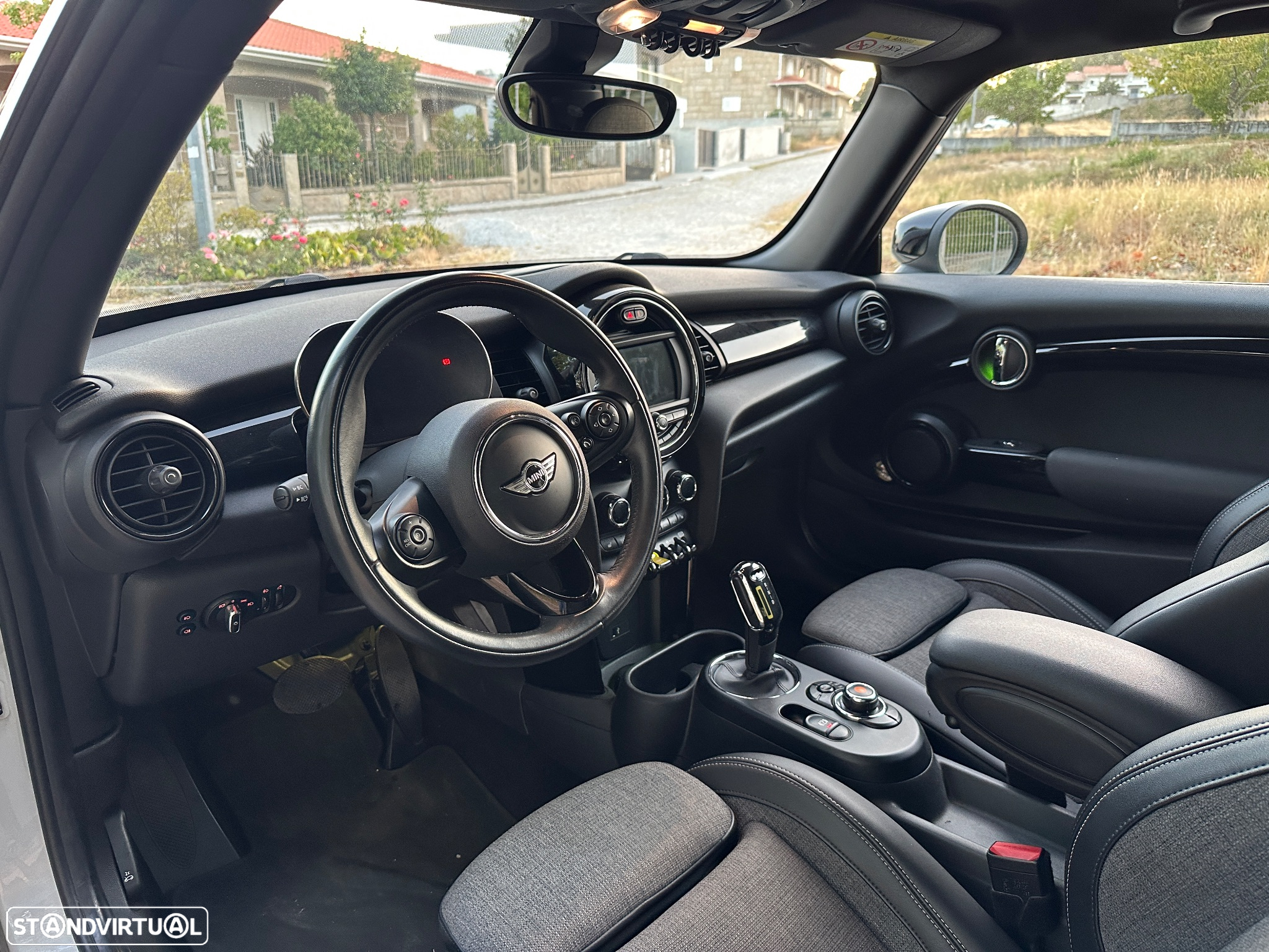 MINI 3 Portas Cooper SE S - 12