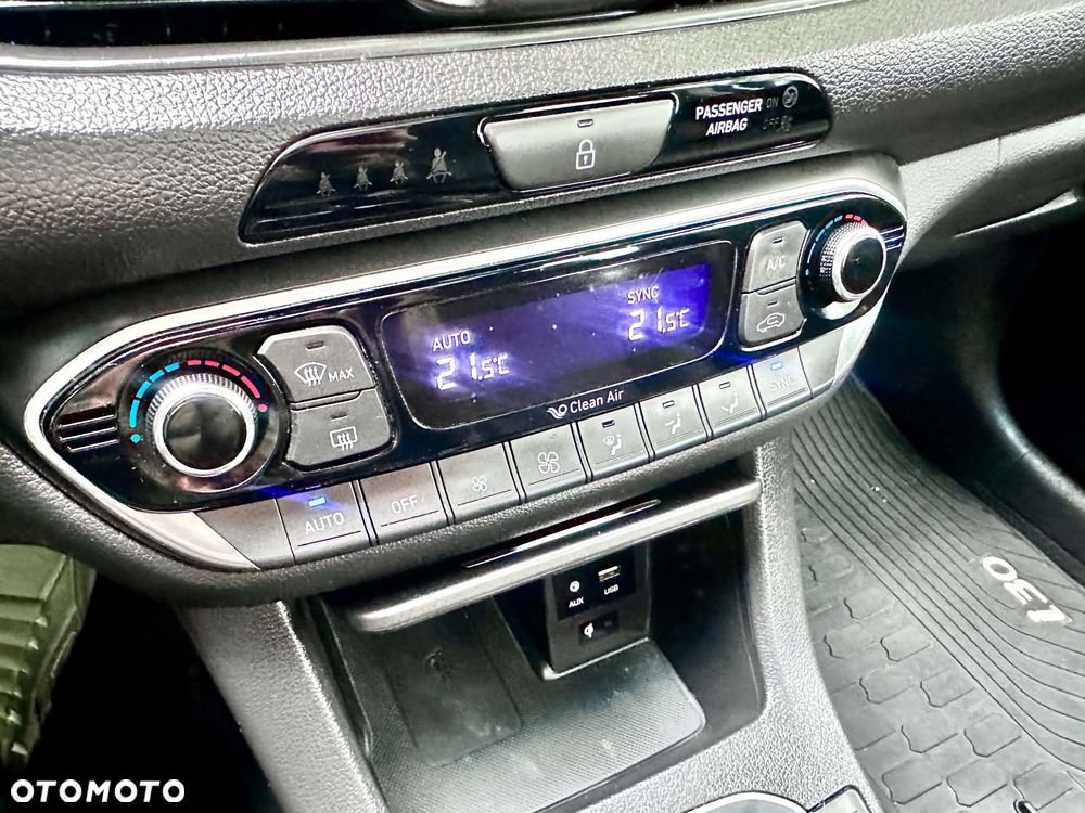 Hyundai i30 - 27