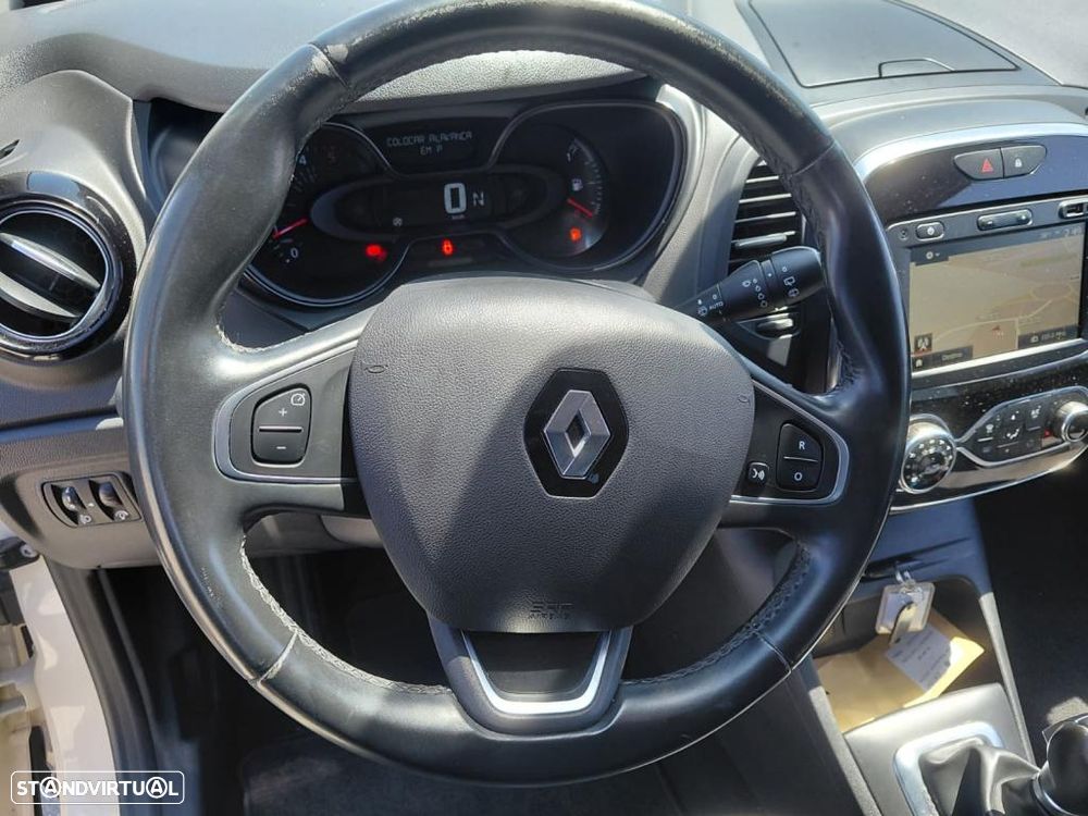 Renault Captur 1.5 dCi Exclusive EDC - 13