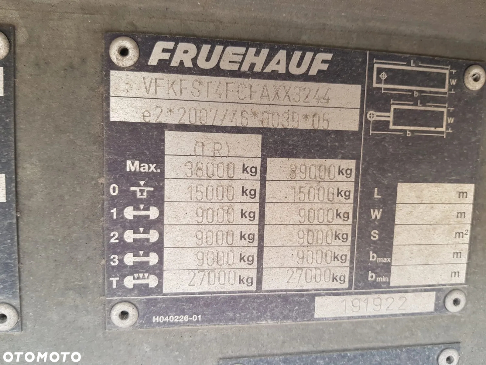 Fruehauf NACZEPA FRUEHAUF Multitemperatura 2015 Doppelstock Winda - 8