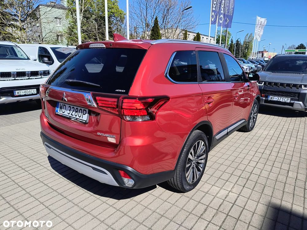 Mitsubishi Outlander 2.0 Intense + 4WD CVT - 3