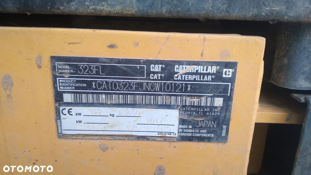Caterpillar 323F - 16
