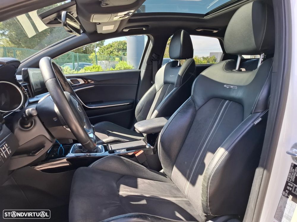 Kia ProCeed 1.6 CRDi GT Line+SRF - 16