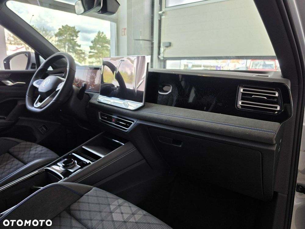 Volkswagen Tiguan 1.5 eTSI R-Line Plus DSG - 16