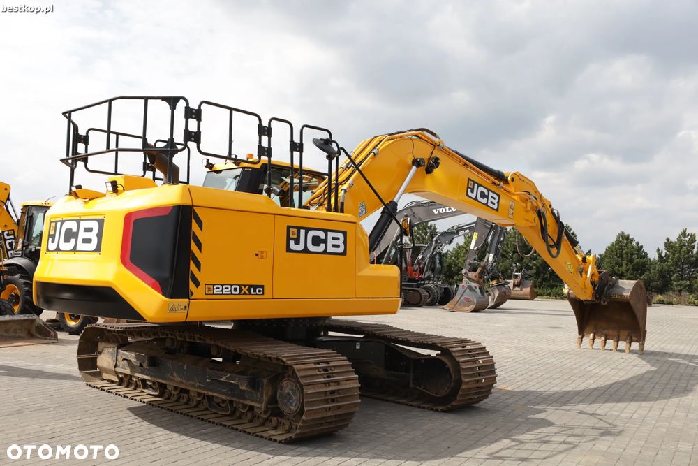 JCB 220X - 35