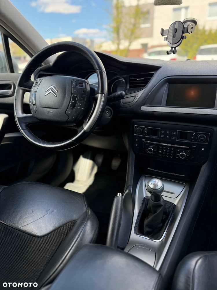 Citroën C5 1.6 HDi Attraction - 8