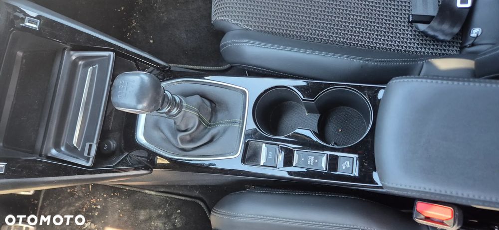 Peugeot 2008 1.2 PureTech GT Line S&S - 24