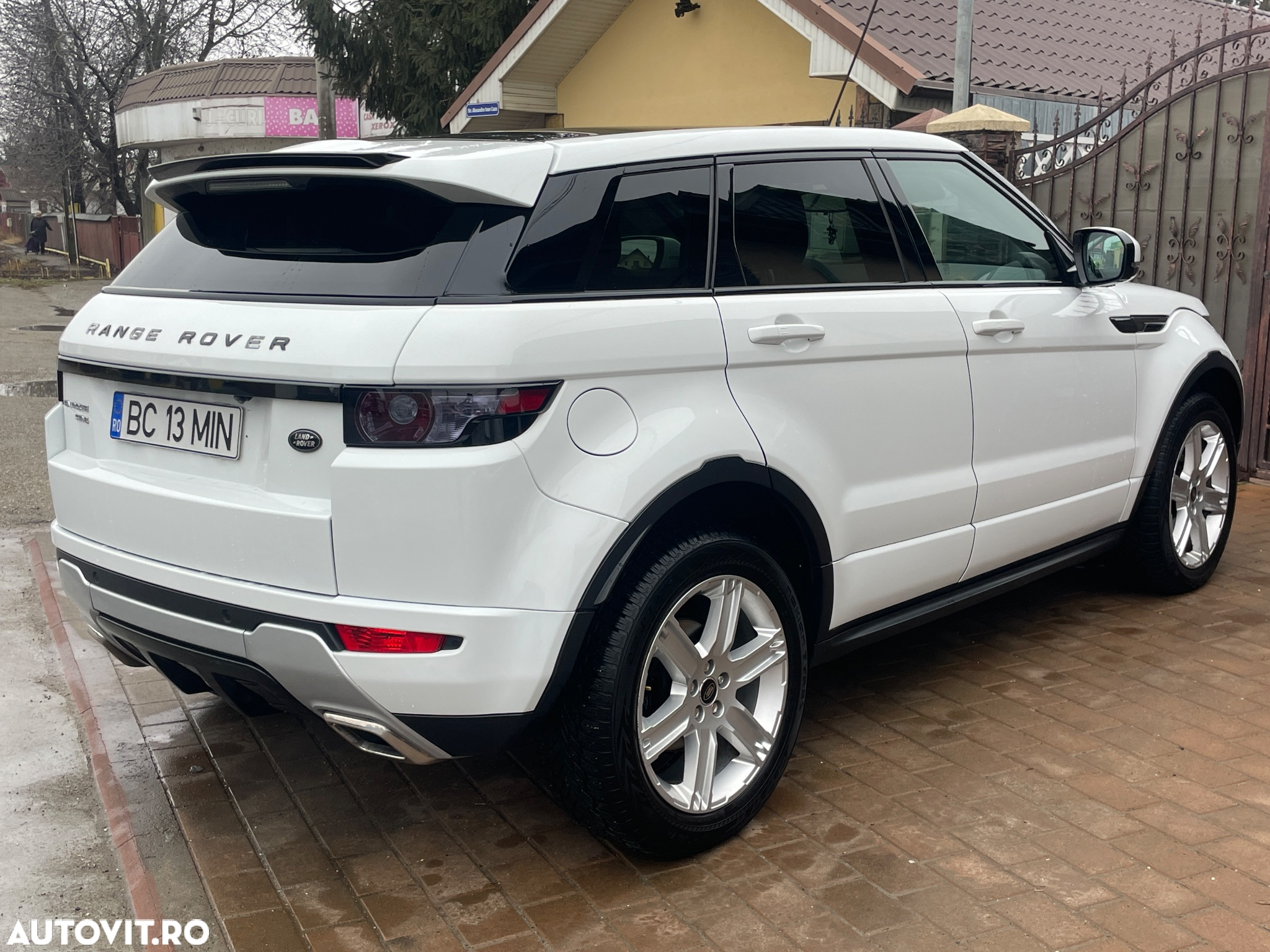 Land Rover Range Rover Evoque - 26