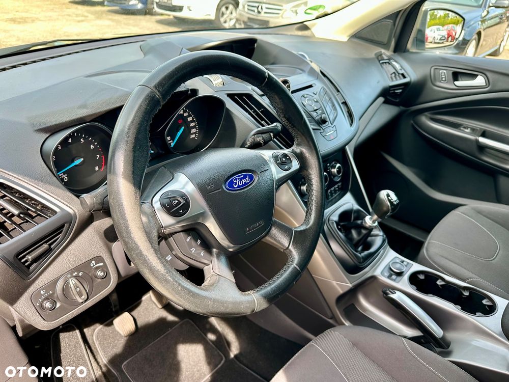 Ford Kuga 1.6 EcoBoost 2x4 Trend - 12